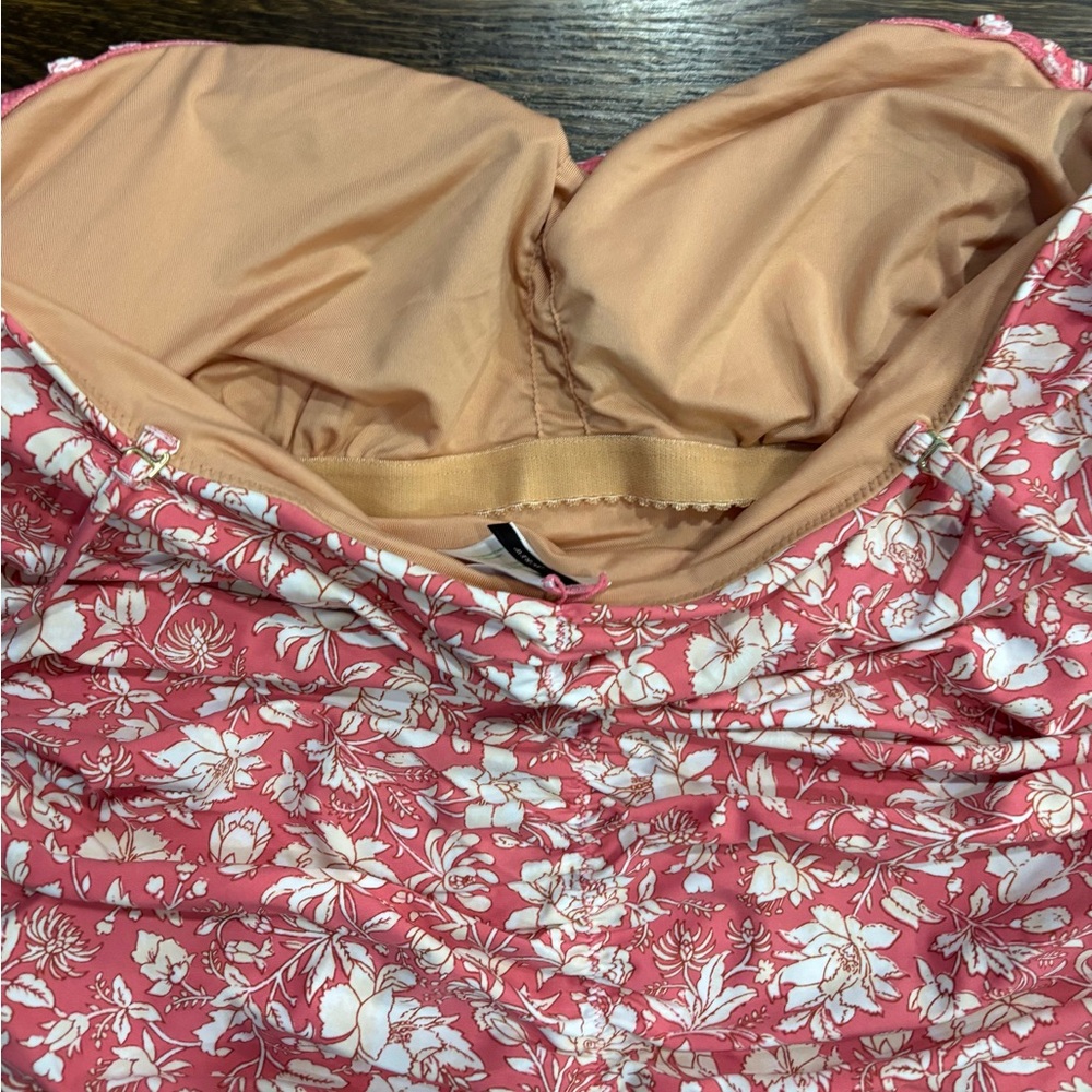 J.Crew Ruched Sweetheart One-Piece Swimsuit in the Tossed Floral print size 16 - Picture 7 of 7